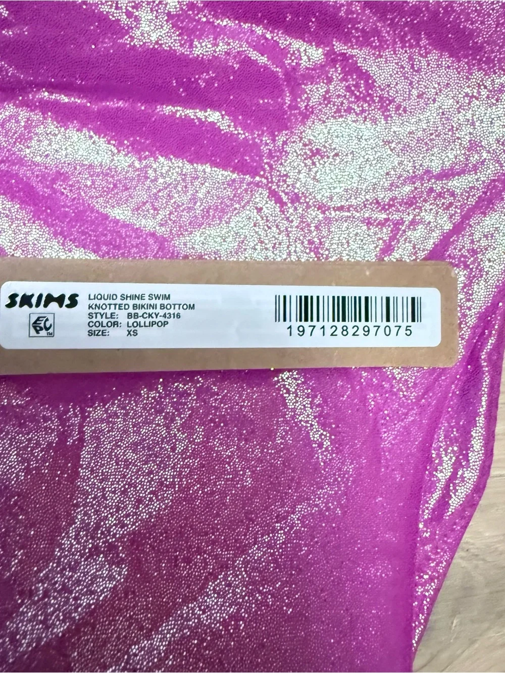 SKIMS LIQUID SHINE BANDEAUX  M AND KNOTTED BIKINI BOTTOMS XS